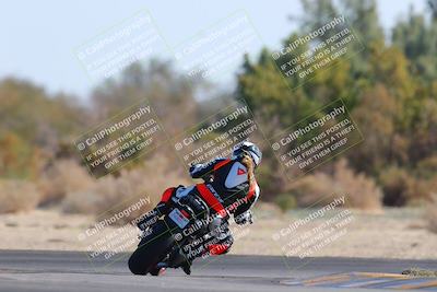 media/Dec-18-2022-SoCal Trackdays (Sun) [[8099a50955]]/Turn 7 Backside (1125am)/